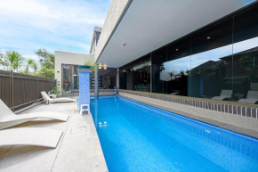 Putney Brand New Luxury House Pool & Waterview, Sydney